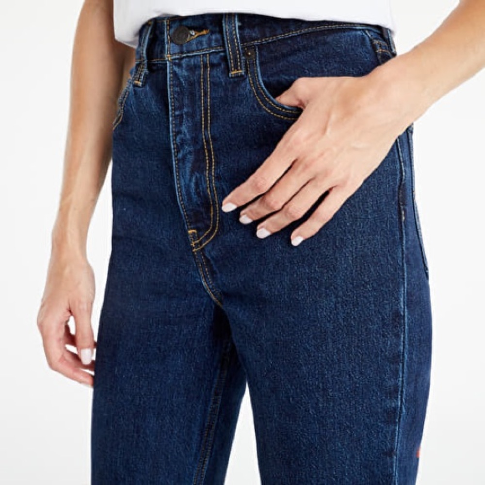 LEVI'S® 70S HIGH SLIM STRAIGHT JEANS 25